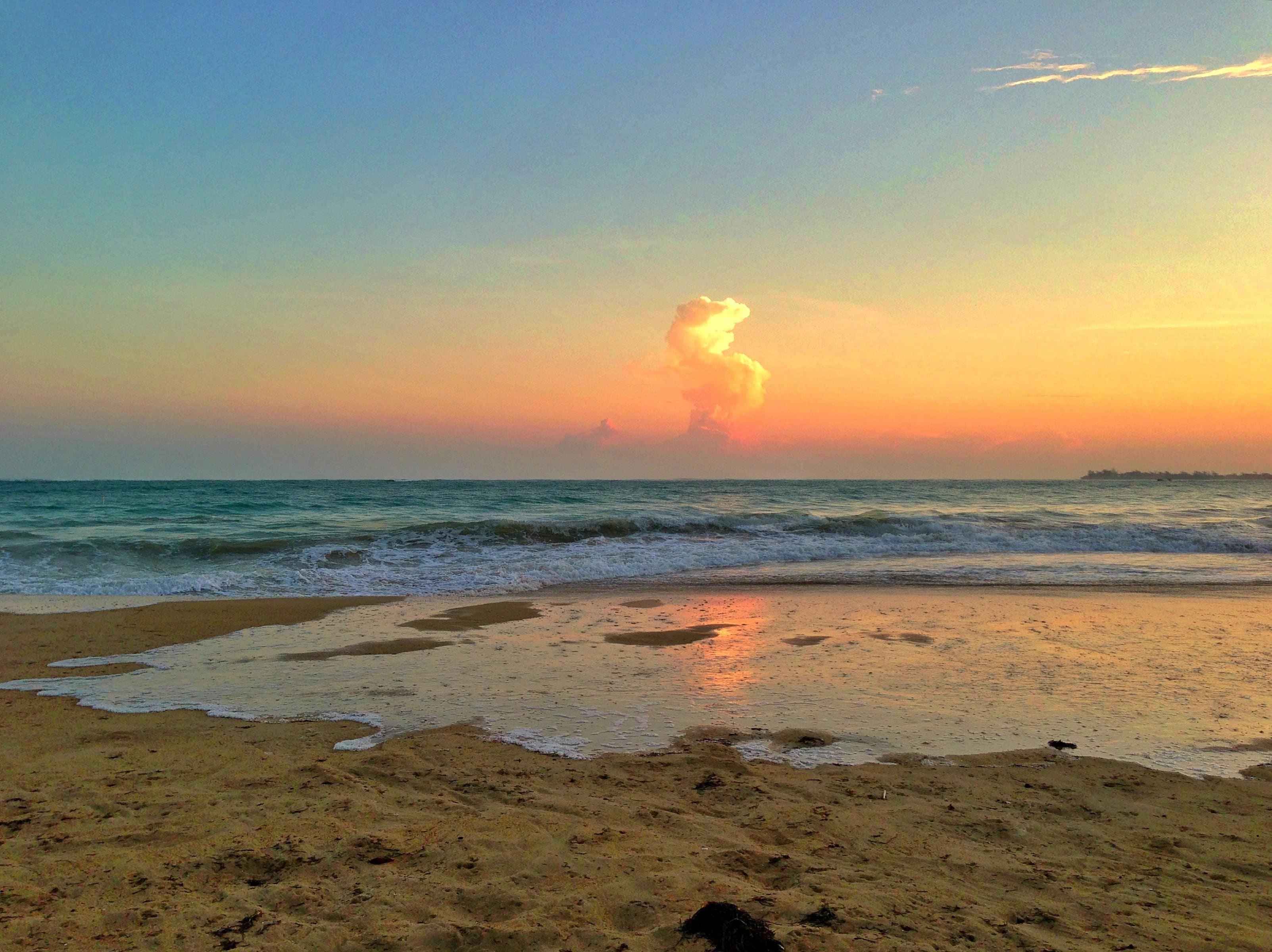 Isla Verde Beach, Puerto Rico - photo by Raúl