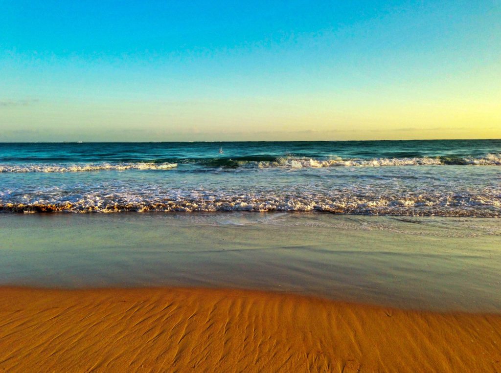 Beach Waves | Isla Verde