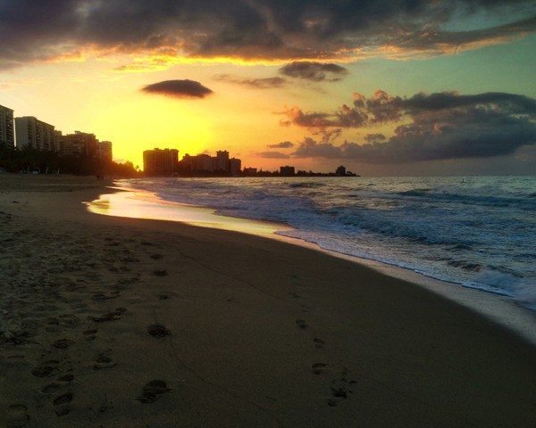 Photograph of Isla Verde Beach.