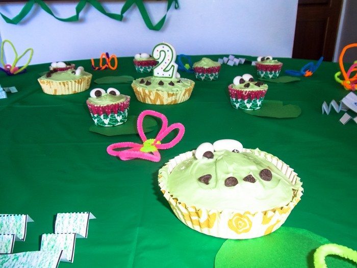 Birthday cake with frogs and pond