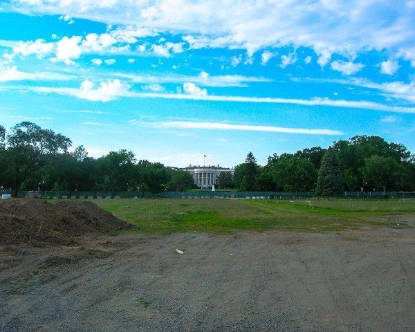 White House South Lawn Image