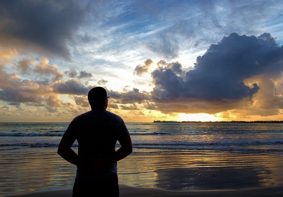 My family and I have travelled approximately  2,500 miles from San Juan to Minneapolis. Most of the miles by air From Chicago to Minneapolis via Car. I have less than 10% of my trip to go and reach Fargo, ND and meet with some of the most talented creatives and my closests friends. Many have travelled even further than me. I made it here thanks to the support of many of my friends like Rahul who gifted us two days in a hotel in Chicago.